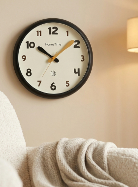 桌面时钟摆件高级感小众摆台式座钟客厅玄关电视柜家居中古风装饰