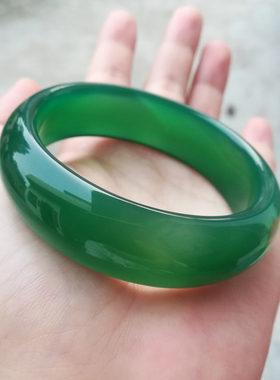 天然巴西碧绿色冰种女款玉髓手镯