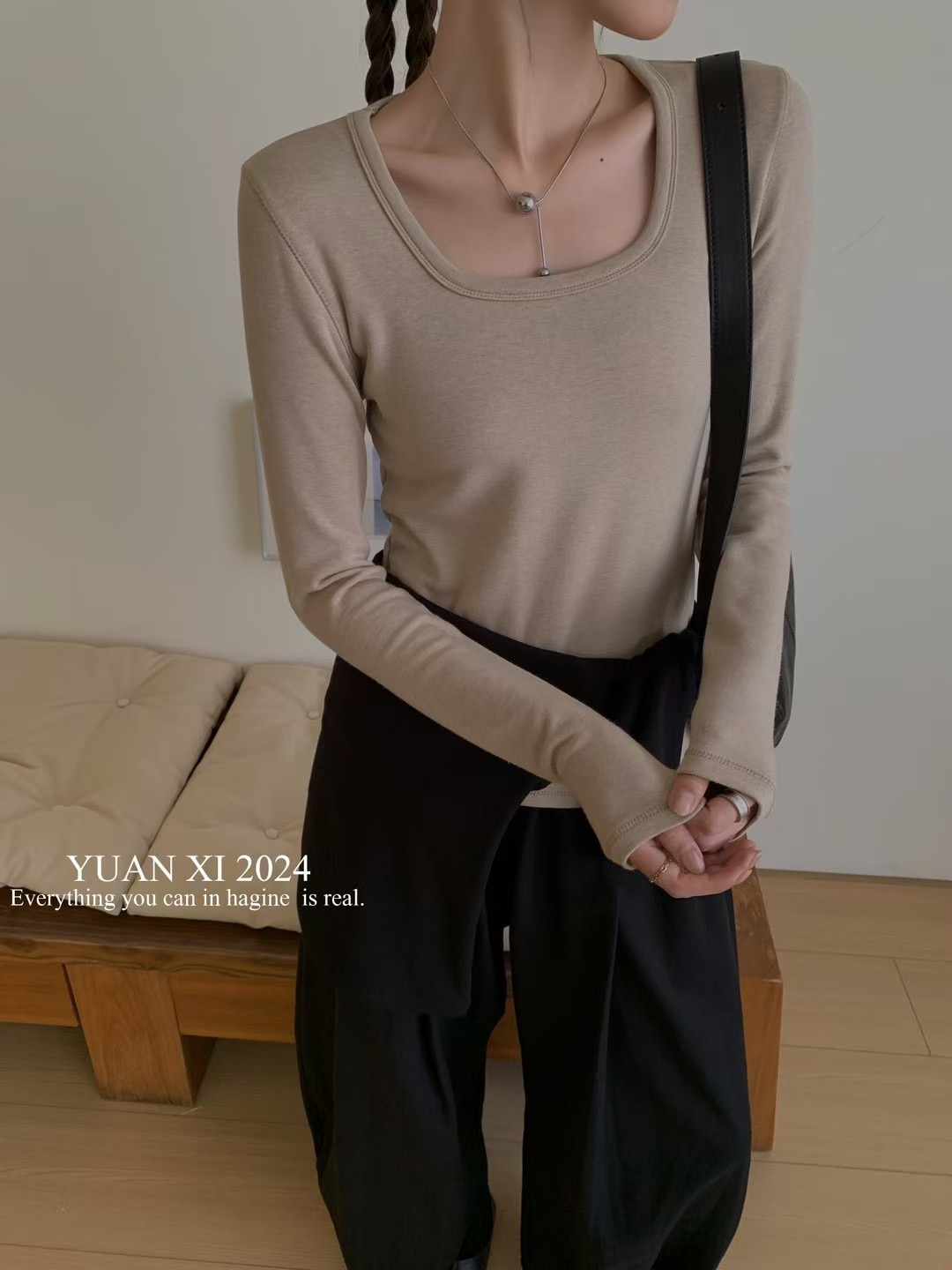 元熙6205-1秋冬U领长袖T恤女简约收腰显瘦加绒磨毛内搭打底衫上衣 - 图0