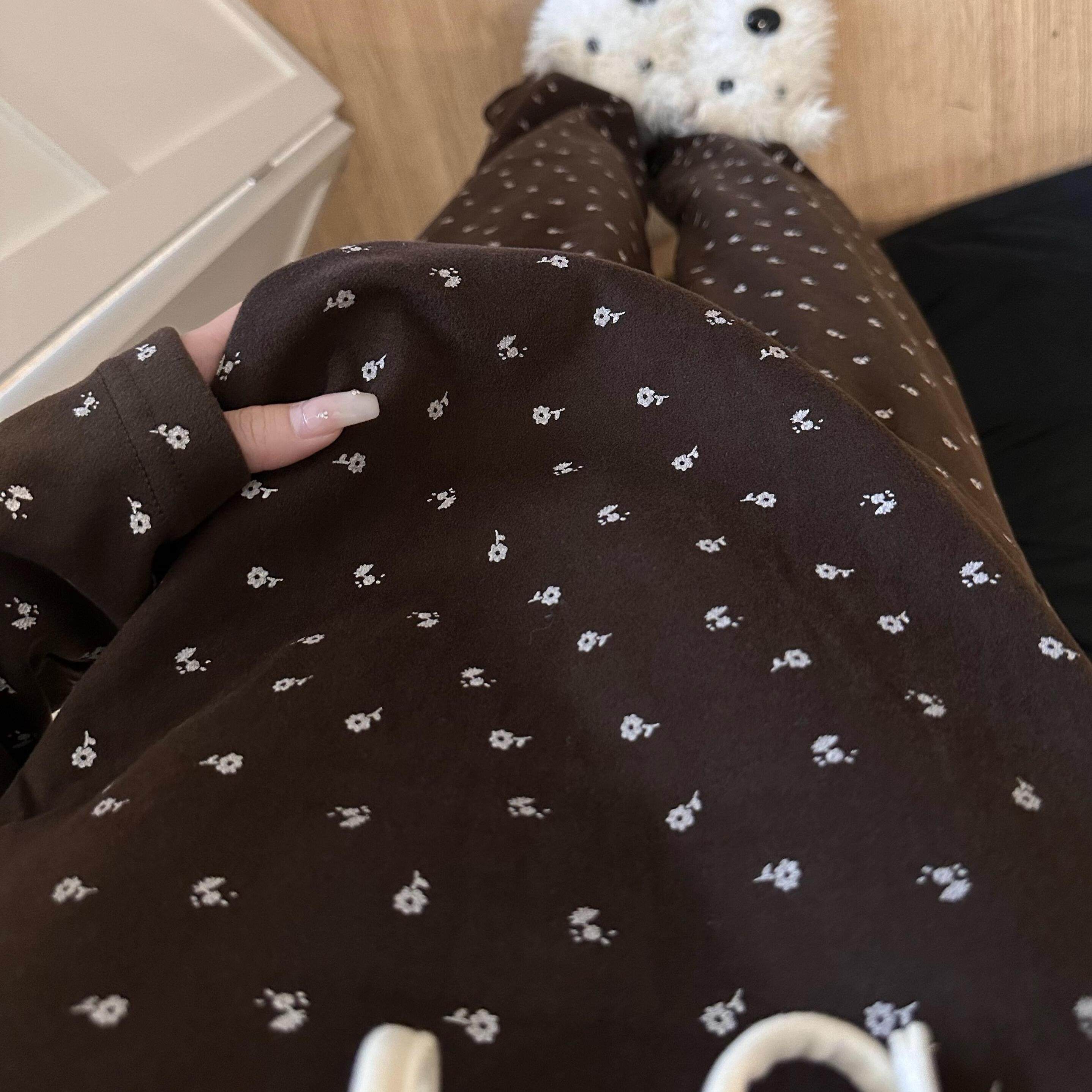 复古风碎花咖色德绒睡衣女秋冬季带胸垫可外穿保暖加厚家居服套装,淘宝优惠券,粉丝福利购,淘宝优惠卷