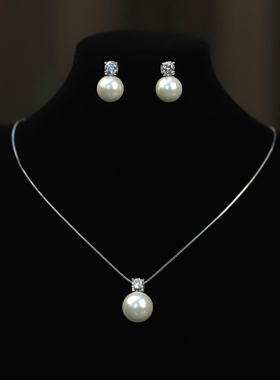 小香风珍珠项链耳环套装高级感轻奢小众2026新款颈链锁骨链配裙子