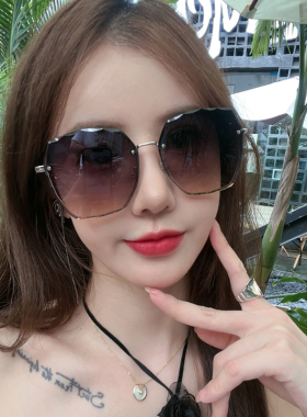 2026新款无框渐变色大脸太阳镜女