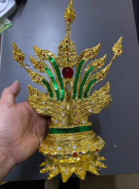 泰国皇冠夜市旅拍摄影道具头饰