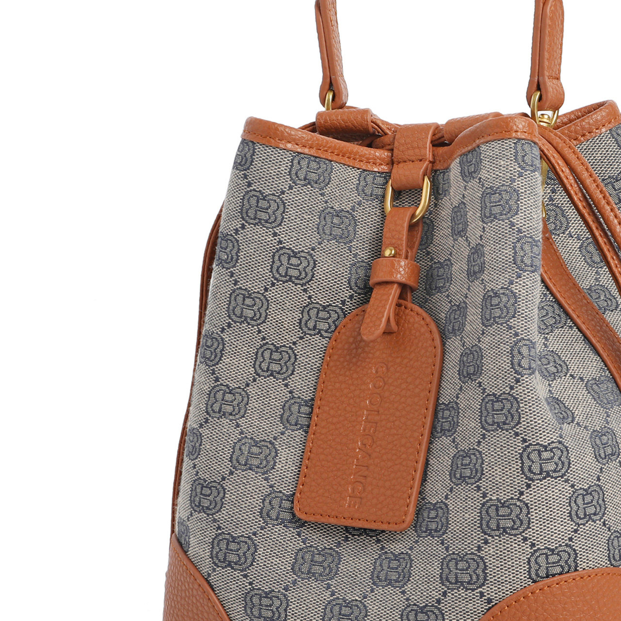 百丽轻奢复古女2022新款商场水桶包 百丽水桶包