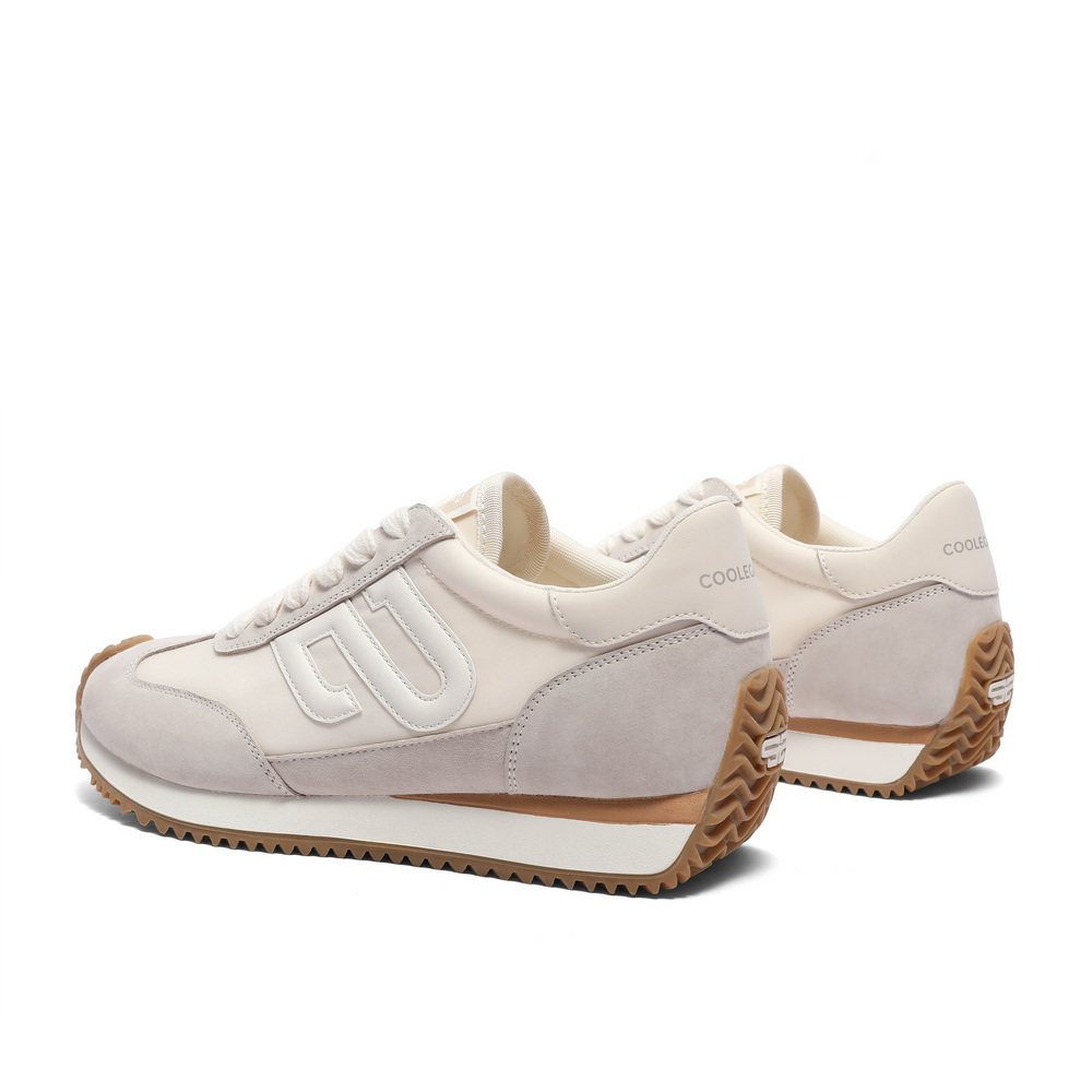  百丽时尚休闲鞋