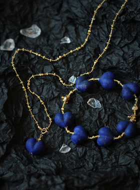 可爱屁桃天然青金石纯银吊坠锁骨链