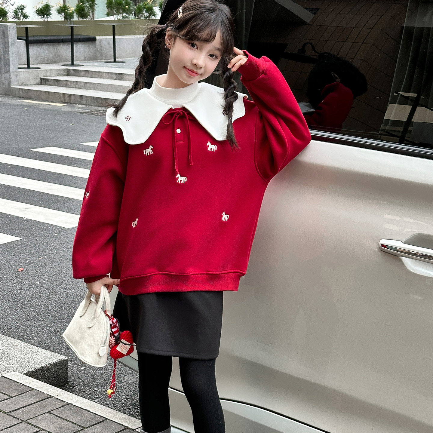 女童娃娃领卫衣2025秋冬新款女大童加绒加厚刺绣小马儿童新年上衣,淘宝优惠券,粉丝福利购,淘宝优惠卷