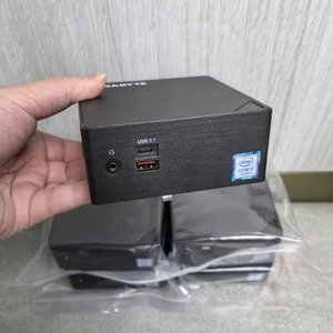 技嘉NUC i3 7100U迷你电脑家用办公台式机准系统主机win10 8G256G