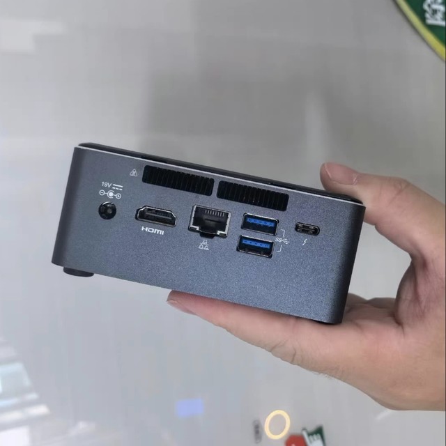 NUC7i5BNH mini computer i5 7260U gaming office host Win10 audio and video entertainment i7 7567U