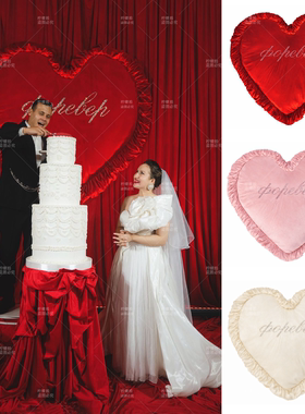 情人节日订婚礼红色毛绒爱心装饰店铺橱窗布置摆件拍照打卡陈列美