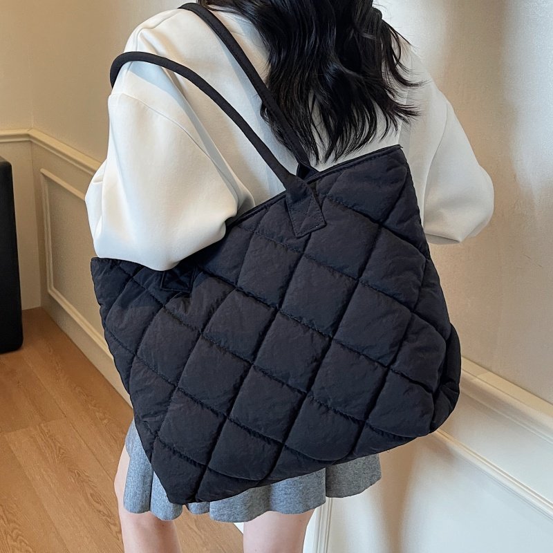 秋冬大容量棉服包包女菱格帆布通勤手提袋休闲百搭学生单肩托特包,淘宝优惠券,粉丝福利购,淘宝优惠卷