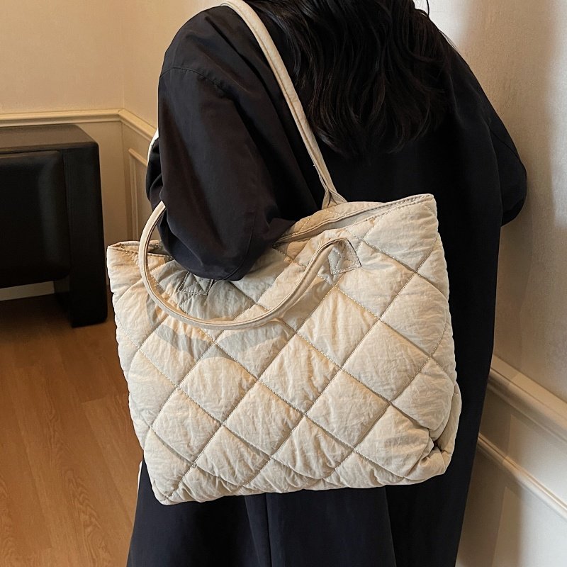 秋冬大容量棉服包包女菱格帆布通勤手提袋休闲百搭学生单肩托特包,淘宝优惠券,粉丝福利购,淘宝优惠卷