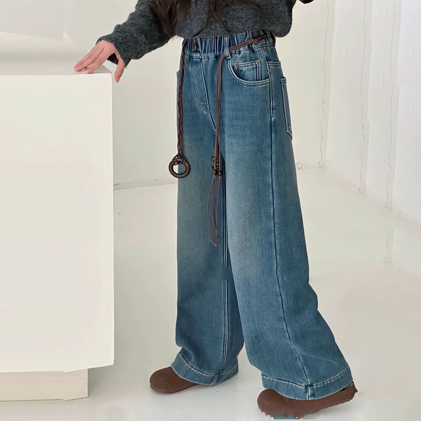 女童加绒阔腿裤牛仔裤儿童窄版休闲裤子中大童一体绒百搭直筒裤子 - 图3