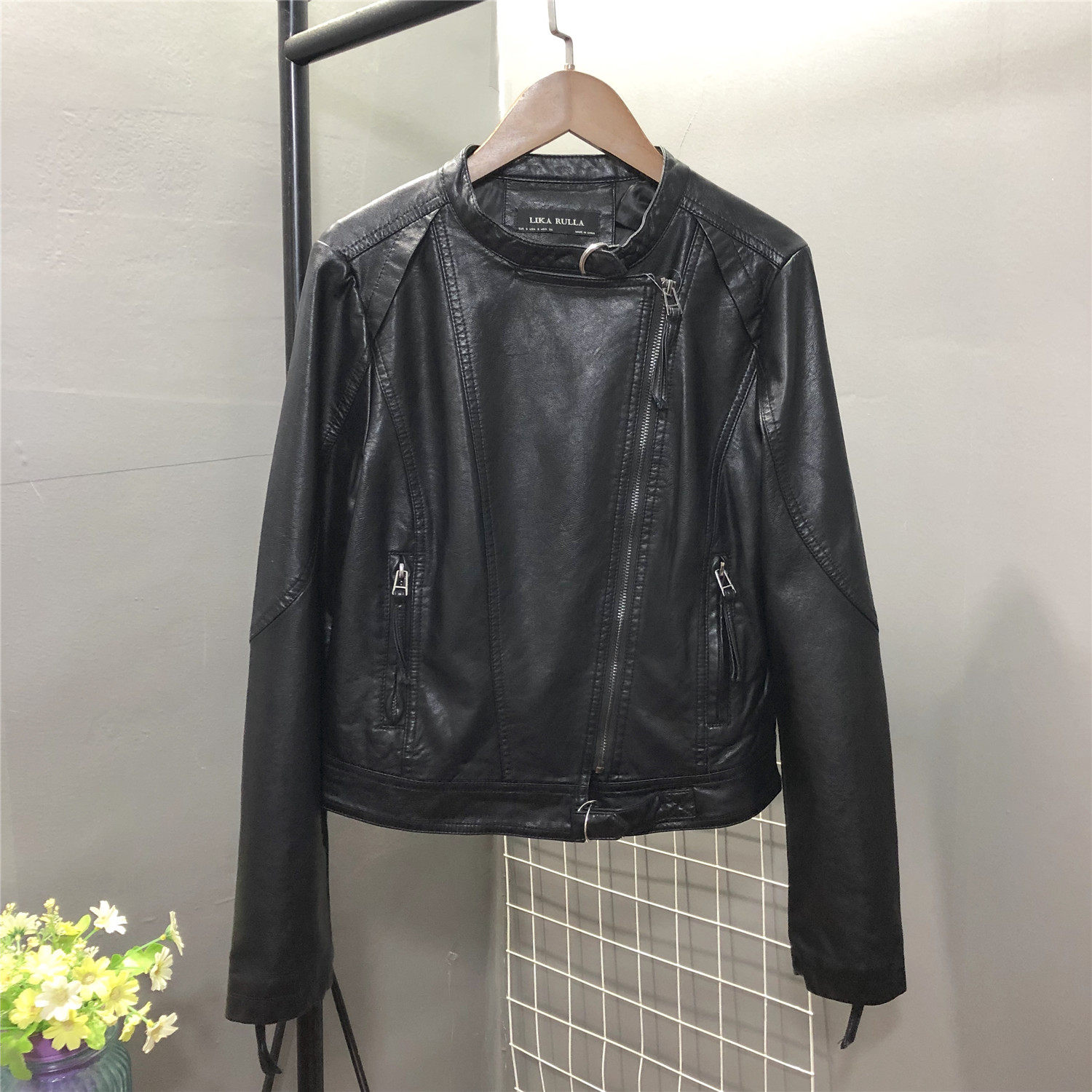 2022春秋款小立领PU皮夹克女短款休闲小皮衣水洗机车皮外套柔软_虎窝淘