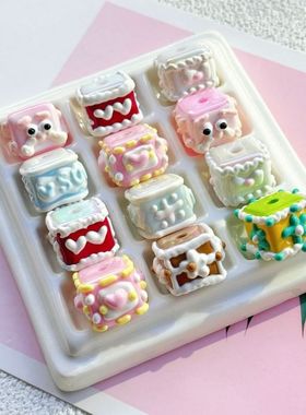 手工镀彩重油卡通手绘方珠 串珠笔diy材料配饰手机链散珠饰品配件