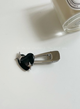 小众设计感黑色樱桃草莓爱心发夹甜酷风朋克少女鸭嘴夹刘海一字夹