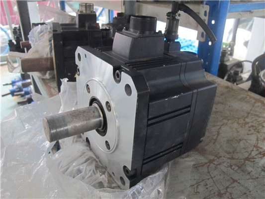 HC-SFS202B 三菱伺服电机 专业销售维修一体化 - 图1