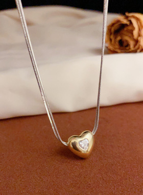 小众气质时尚金属爱心吊坠项链个性轻奢简约百搭设计感锁骨链批发