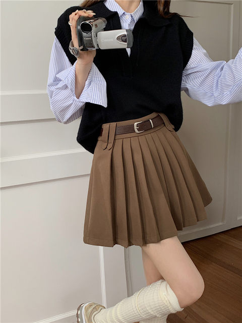 Khaki pleated skirt women's plus size short skirt