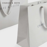 Подарочная сумка бренда Charles & Keith Brand Bag большой (единственный выстрел не отправляется, не поддерживает расходы на деньги)