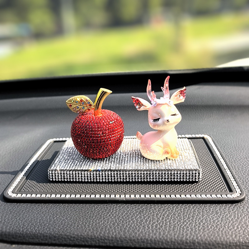 一路平安汽车装饰品摆件鹿苹果中控台新款车载车内饰用品精致女神,淘宝优惠券,粉丝福利购,淘宝优惠卷
