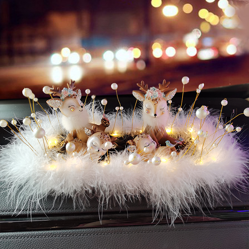 带灯一路平安鹿汽车内装饰品摆件中控台车载用品车上羽毛女神款女,淘宝优惠券,粉丝福利购,淘宝优惠卷