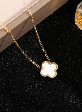 爆款幸运四叶草项链天然贝母孔雀石吊坠不掉色满钻钛钢锁骨链春饰