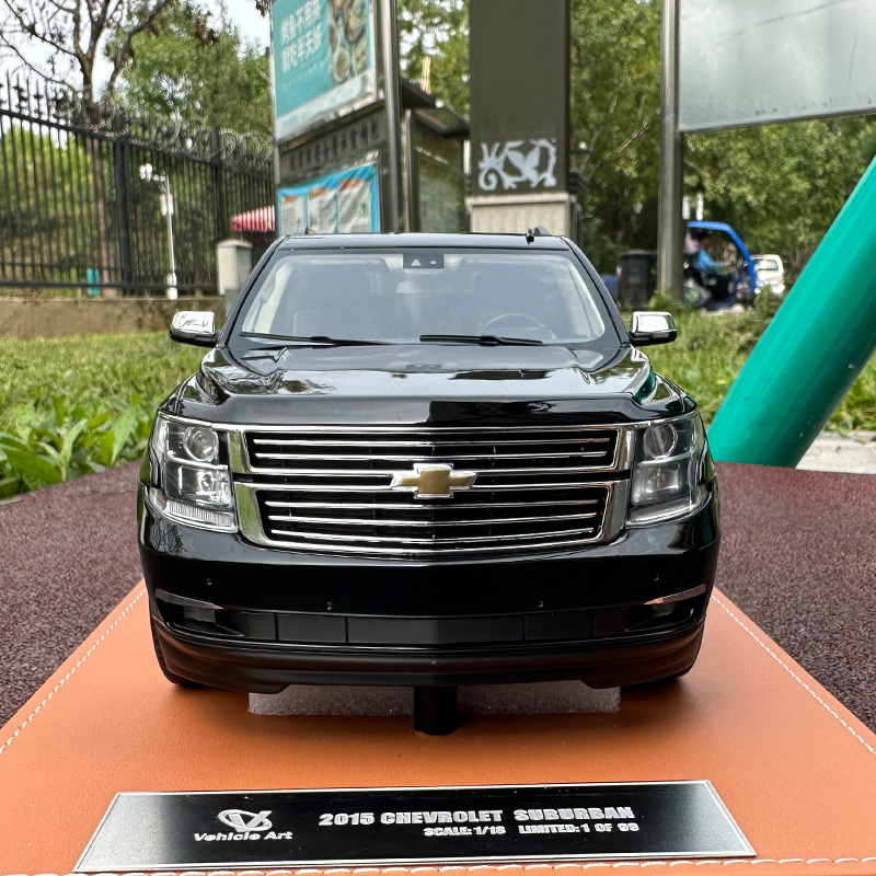 GOC 1:18雪佛兰萨博班 Suburban Tahoe LTZ SUV 2015汽车模型车模 - 图2