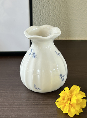 复古波浪口迷你花瓶手绘碎花瓶