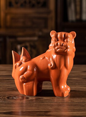 新中式陶瓷桔红色扭头狮子摆设