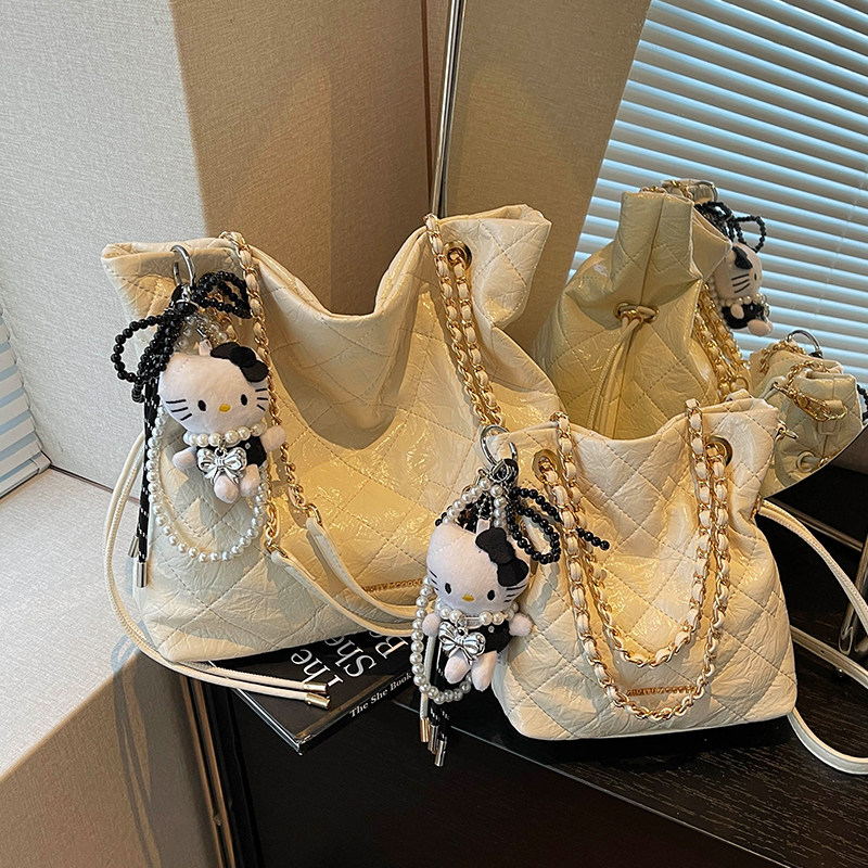 艾米兔女包2026新款百搭通勤大容量韩版时尚潮流流行单肩托特包,淘宝优惠券,粉丝福利购,淘宝优惠卷