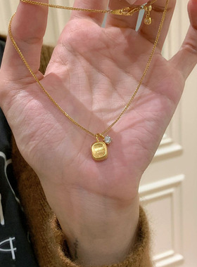 法式拉丝小方糖项链女轻奢小众设计高级复古暴富金色金砖吊坠