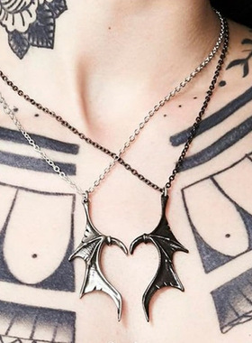 跨境外贸恶魔翅膀项链情侣哥特式复古朋克嘻哈风金属吊坠心型