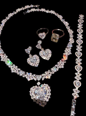 意大利奢华宫廷花神爱心宝石项链 Vintage 花瓣爱心锆石手链百搭