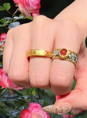 蕾丝蜂巢雕花锆石戒指 古董感 镀18K金 雕花新中式戒指百搭