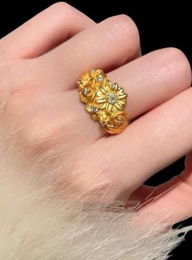 古法金色 錾雕繁花锦簇宝石花瓣手镯 新中式 拉丝猫眼手串百搭