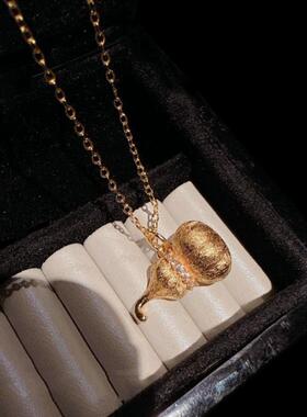 古法金色南瓜葫芦福禄宝石项链 绝地武士 镀18K金 蛋形红刚玉项链