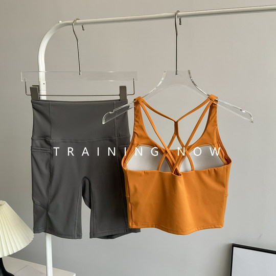 Women's fitness suit 2025 new summer style internet celebrity