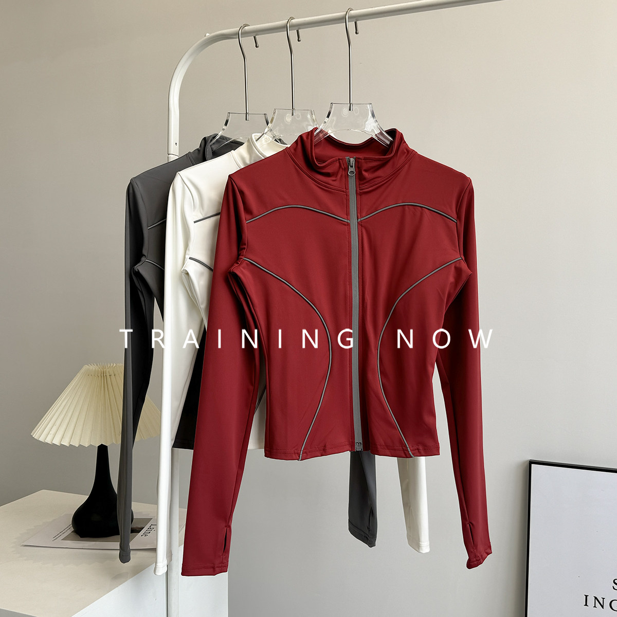 瑜伽服上衣秋冬修身休闲运动外套网红反光速干透气瑜伽服长袖女,淘宝优惠券,粉丝福利购,淘宝优惠卷