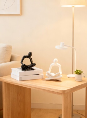 现代简约人物造型桌面装饰摆件