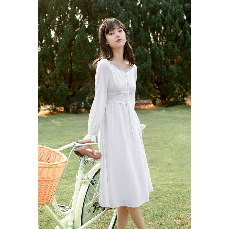 茵曼方领温柔系法式复古早仙女裙子 茵曼翰飞连衣裙