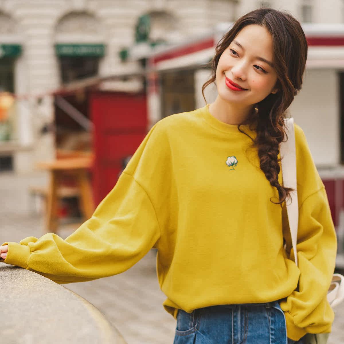  茵曼翰飞卫衣/绒衫