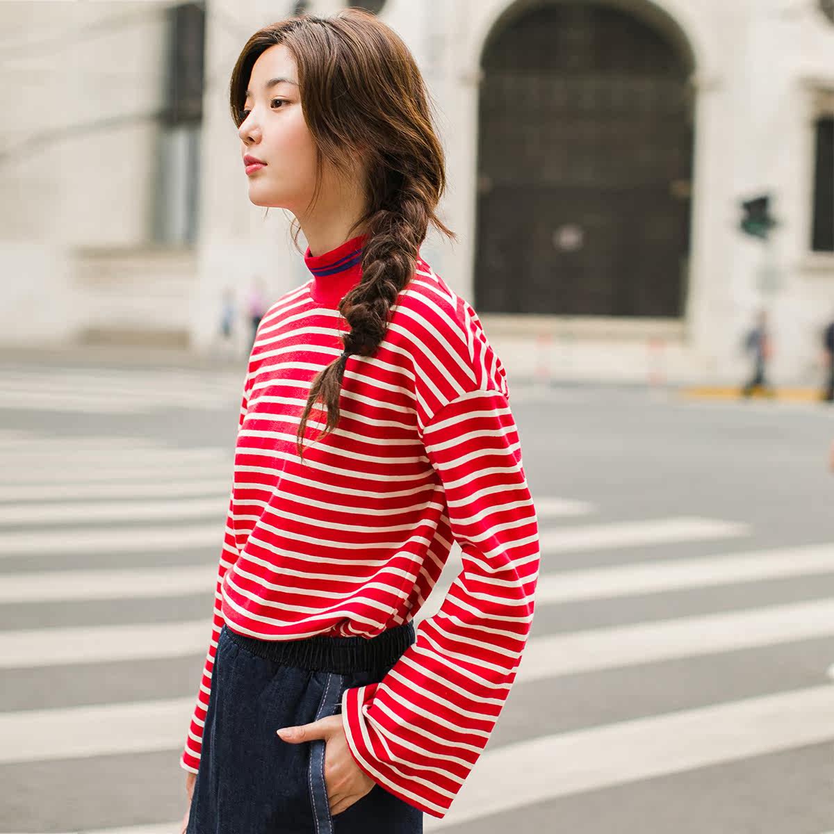  茵曼翰飞卫衣/绒衫