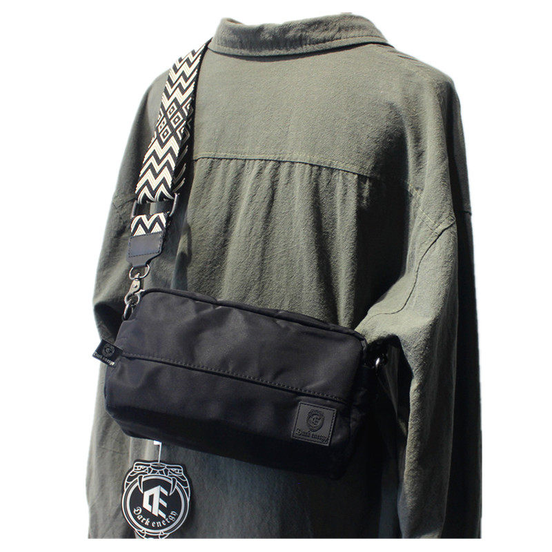 2025男女潮牌男士牛津布单肩包休闲尼龙帆布斜挎背包日系潮小方包,淘宝优惠券,粉丝福利购,淘宝优惠卷