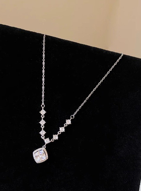 银色爆闪方糖项链女款轻奢高级感