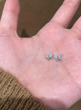 紫色蝴蝶耳骨钉~养耳洞