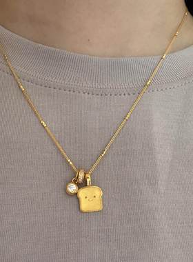 可爱面包片项链女2025新款百搭