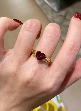 爆闪玫红色爱心戒指女2025新款