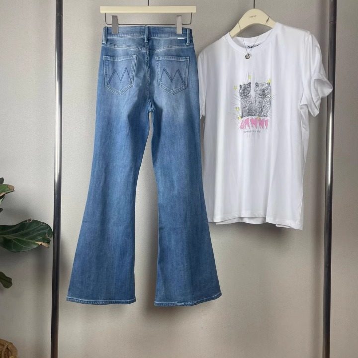 时髦大长腿Mot25春浅蓝色经典弹力修身显腿长喇叭牛仔裤长裤显瘦,淘宝优惠券,粉丝福利购,淘宝优惠卷