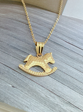 14K黄金生肖马吊坠 本命年木马项链女款锁骨链